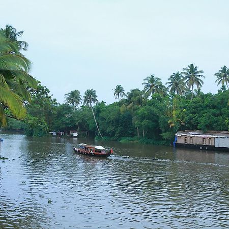 מלון Alappuzha Chaandhni Lake View מראה חיצוני תמונה