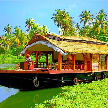 מלון Alappuzha Chaandhni Lake View מראה חיצוני תמונה